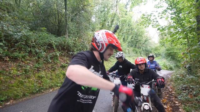 I Crossed The UK In A Perfectly Straight Line - Day 2 смотреть онлайн