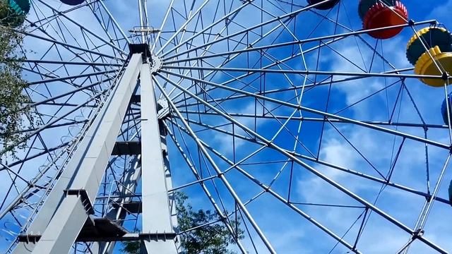 Чёртово Колесо Обозрения в Краматорске (парк Юбилейный) - Ferris Wheel