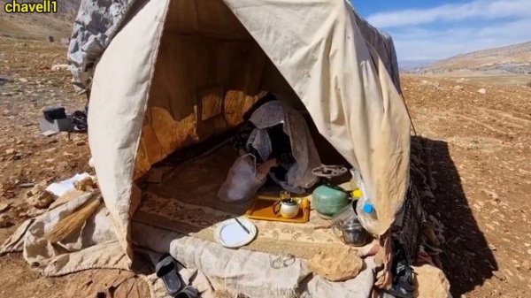 One man and two lands: the resistance of a nomadic woman against her unfaithful husband