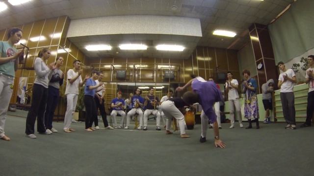 CAPOEIRA CORDAO DE OURO MOSCOW - Dia da Mulher смотреть онлайн