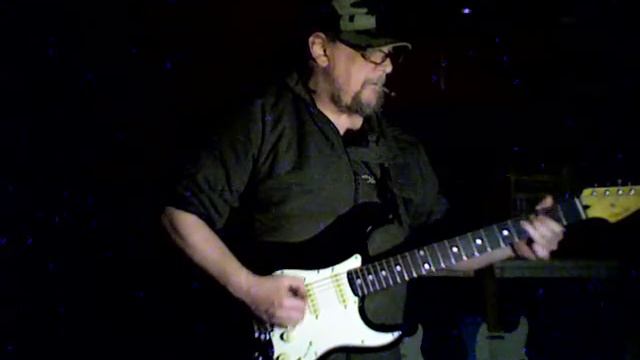 muffin man jam 1 fender squier series strat mij johnny el bib смотреть онлайн