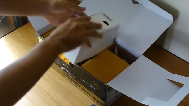 Nikon D5100 Unboxing смотреть онлайн