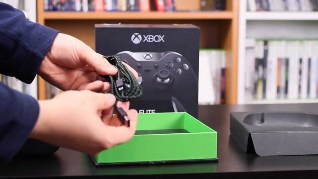 Unboxing Xbox Elite Controller for Xbox One & PC смотреть онлайн