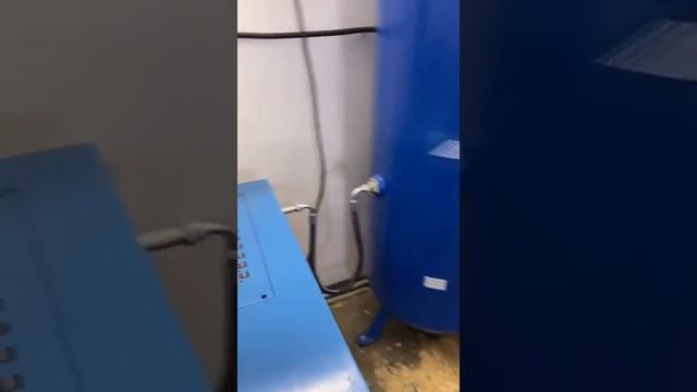 Винтовой компрессор Hansmann RS 5,5A-8 смотреть онлайн