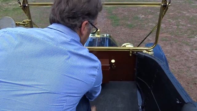Conduite et mise en route d'une Ford modèle T смотреть онлайн