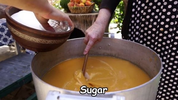 Making Natural Peach Juice for Winter. Easy Drink Recipe. Peach Pie