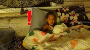 АМЕЛЬКА Взрослая и Самостоятельная осталась Сама Дома! Кто пробрался в дом? Вор, монстр, привидение