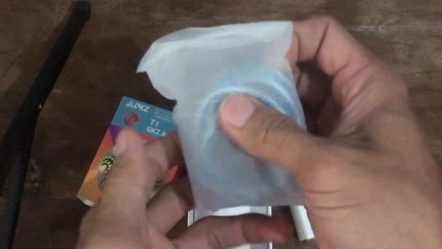 ￼Unboxing QKZ T1 200 for Kz zsn pro ( no talk ) смотреть онлайн