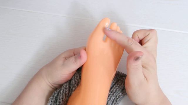 СЛЕДКИ НОСКИ НА 2 СПИЦАХ. Подробный МК смотреть онлайн