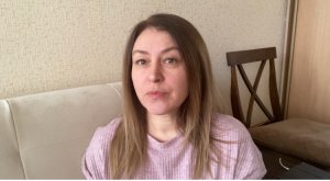 Критика и осуждение других людей мешает развитию и достижению целей. Не судите да не судимы будете