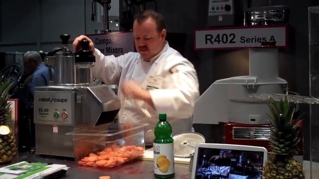 NAFEM 2011 Robot Coupe CL-50 Demo смотреть онлайн