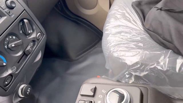 Цельнометаллический электрический фургон Wuling EV50 2022, для курьерской службы, служба доставки. смотреть онлайн