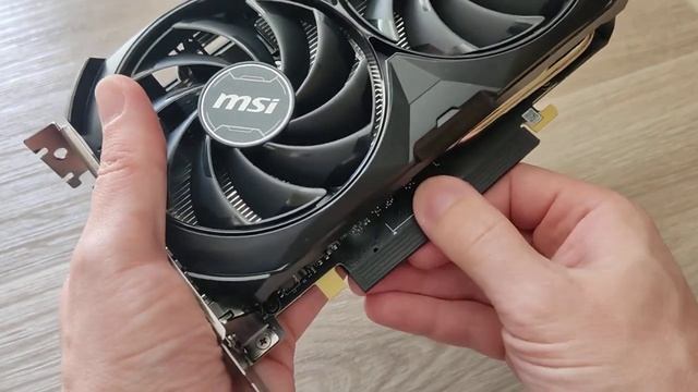 Демонстрация внешнего вида видеокарты MSI GeForce RTX 4060 Ti VENTUS 2X BLACK OC смотреть онлайн