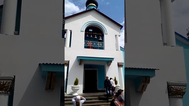 Адлер, церковный звон колоколов в пасху) смотреть онлайн