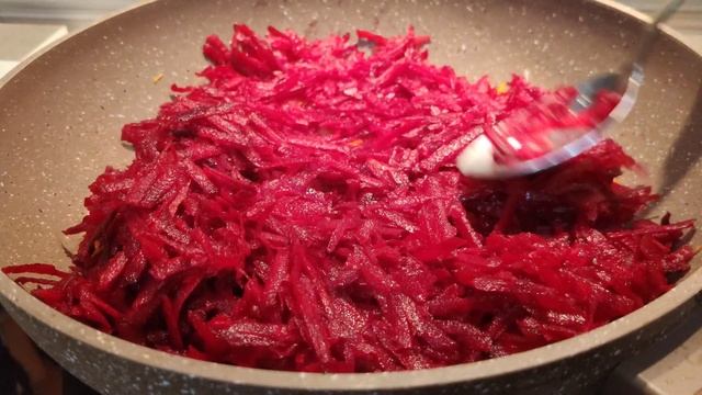 БОРЩ ВЕГЕТАРИАНСКИЙ КРАСНЫЙ РЕЦЕПТ БЕЗ МЯСА СО СВЕКЛОЙ БЕЗ КАПУСТЫ | ПОЛЕЗНАЯ ЕДА | АСМР смотреть онлайн