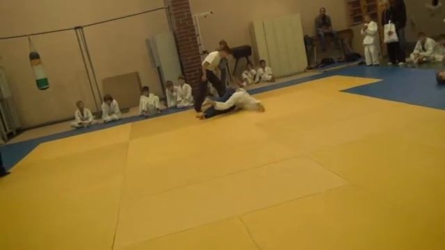 Клепальский W 4 схватка до 25 кг смотреть онлайн