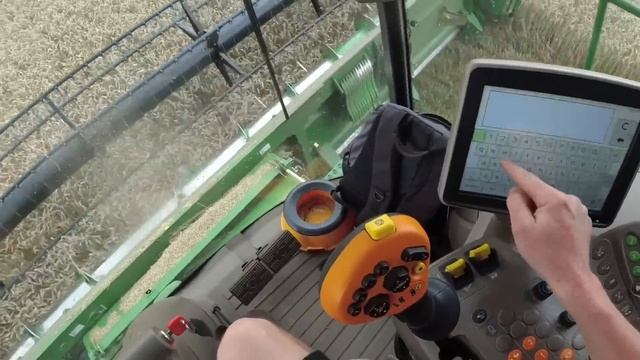Harvest 2021 | Started Wheat | How To Drive The Combine! | John Deere T670i
