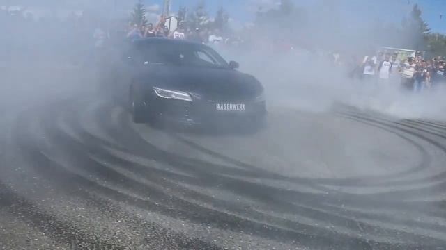 Best 8 Audi R8 Drifts Hoodigan смотреть онлайн