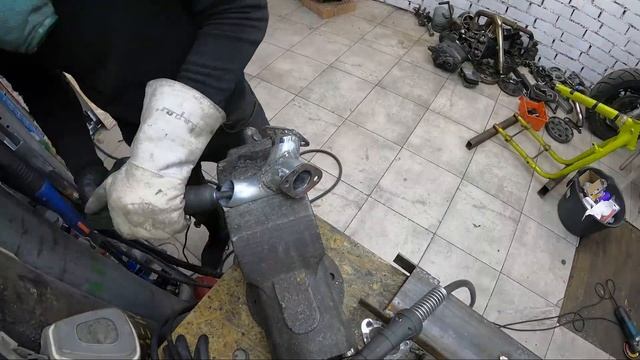 ЧЕТЫРЕХЦИЛИНДРОВЫЙ ДНЕПР МТ / ПЕРВЫЙ ЗАПУСК! Часть 6 смотреть онлайн