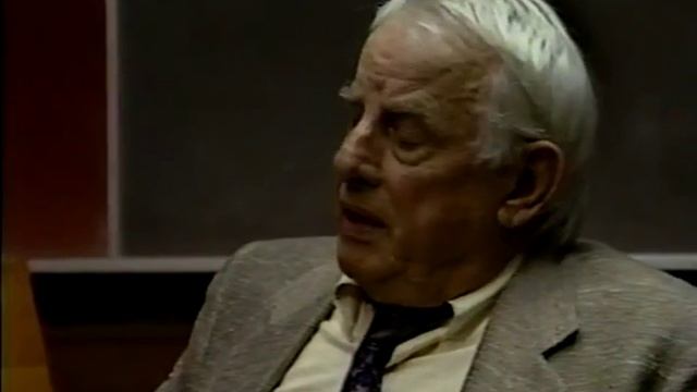 Harvey Deneroff chats with animator Willis Pyle смотреть онлайн