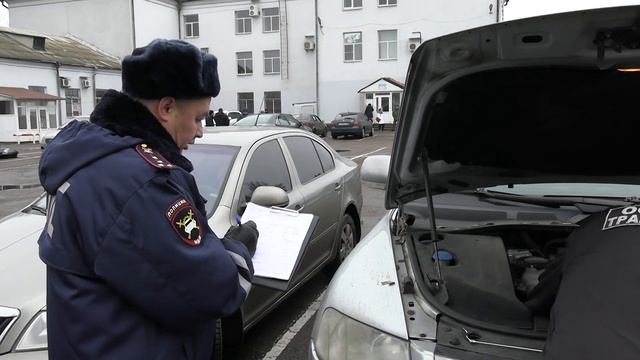 В МРЭО ГАИ МВД ДНР организована работа по обмену номерных знаков и водительских удостоверений смотреть онлайн