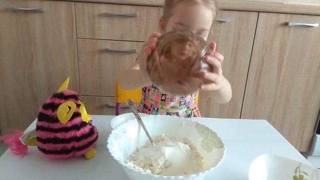 Сырники. Сырники из творога на сковороде. смотреть онлайн