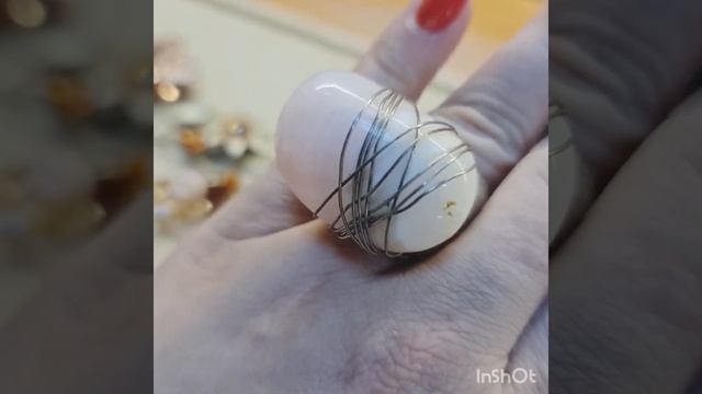 Кольцо с розовым кварцем. Серебро. 4000 смотреть онлайн