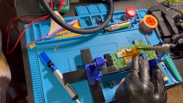 Замена стиков и потенциометров на 2х геймпадах Xbox one s смотреть онлайн