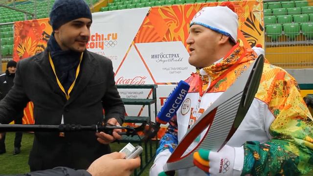 Эстафета олимпийского огня с участием Курамагомеда Курамагомедова смотреть онлайн