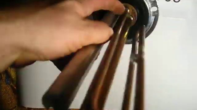 Ремкомплект на бойлер Аристон ( фланец+ТЭН+анод+прокладка) смотреть онлайн