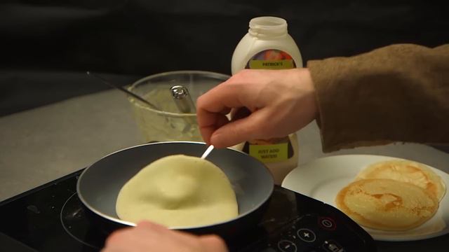How To Make Pancakes With Mr Bean | Handy Bean | Mr Bean Official