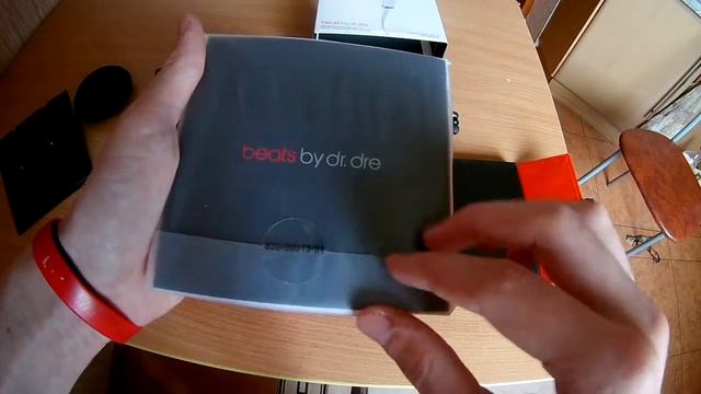 Анбоксинг оригинальных наушников Beats(капельки) смотреть онлайн