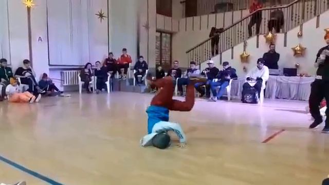 Брейк Данс смотреть онлайн