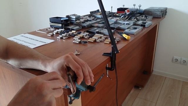 Вскрытие цилиндра MUL-T-LOCK INTERACTIVE 5PIN (МУЛЬТИЛОК ИНТЕРАКТИВ 5 ПИНОВ) ОБУЧЕНИЕ!!! смотреть онлайн