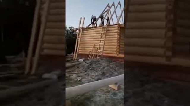 Сборка сруба дома 6х6 с выносом 2х6 и двускатной мансардой смотреть онлайн
