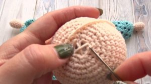 Игрушка-сплюшка крючком. Вязаный комфортер. Часть 3 Сборка // мастер-класс toyfabric