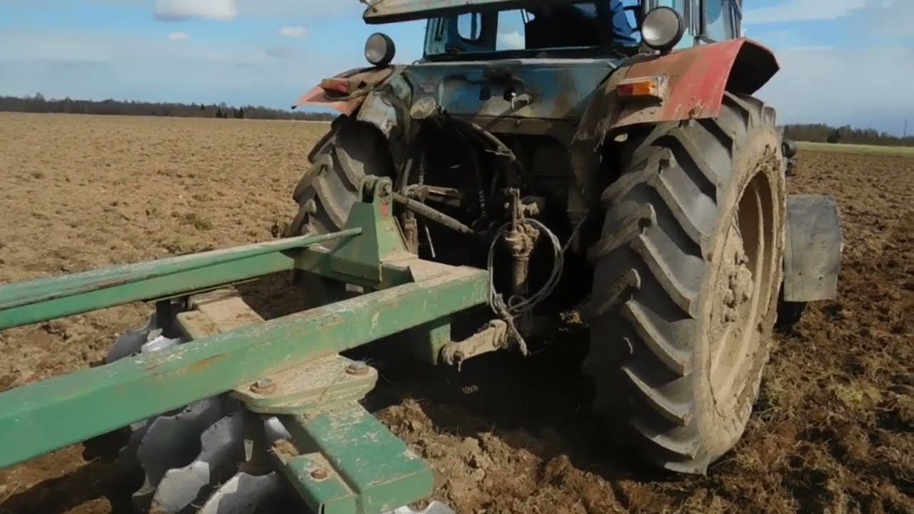 Мтз 80 дискует поле поле пахоты в четыре следа! смотреть онлайн
