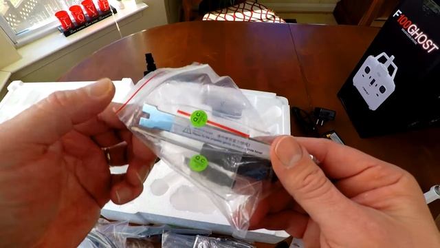 FORCE1 F100 Ghost Drone [UNBOXING] смотреть онлайн