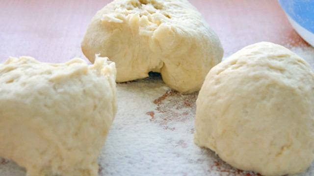 ПИРОЖКИ-МАЛЫШКИ СЛОЁНЫЕ СКОРОСПЕЛЫЕ ИЗ ЧУДО-ТЕСТА смотреть онлайн