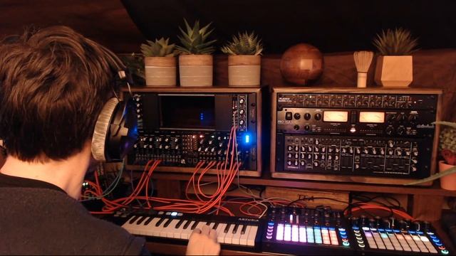 Unearthing Process - morning ambient house jam смотреть онлайн