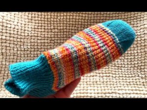 Элегантный узор для секционной пряжи  Носки