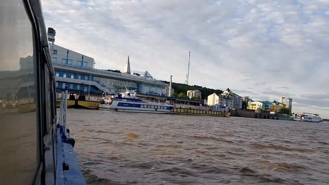 Иртыш , ХМАО. Речной вокзал смотреть онлайн