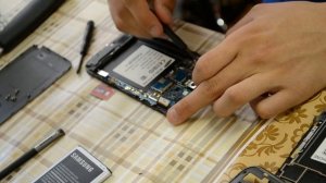 замена материнской платы на Samsung Galaxy Note II