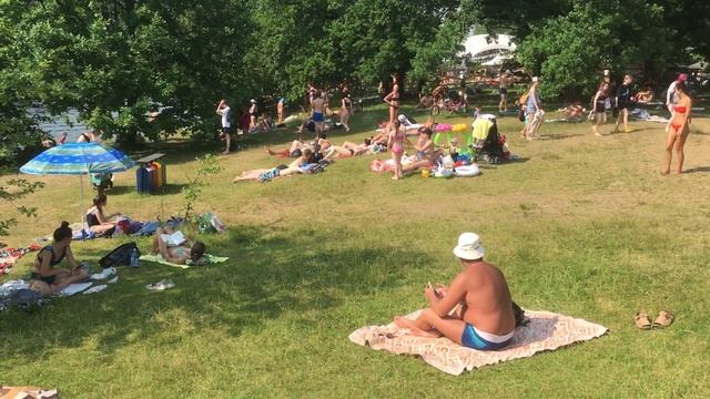 Москва. Пляж в Серебряном бору. +37 смотреть онлайн