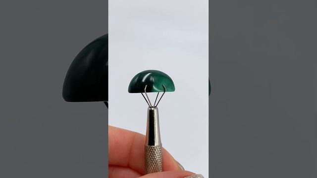 Уральский малахит. 18.4 карата https://www.livemaster.ru/gemcolor смотреть онлайн