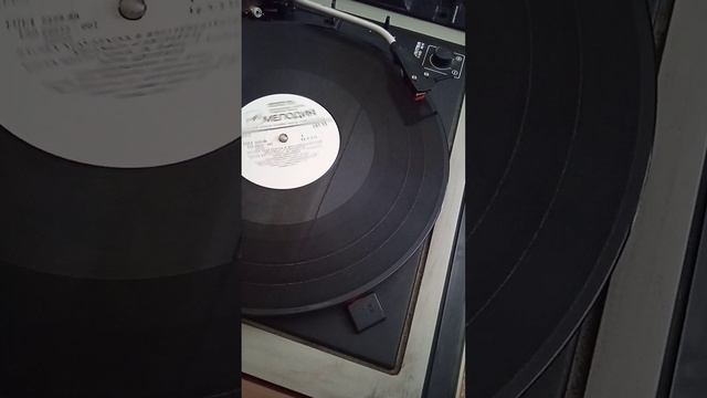 Насиба Абдуллаева Когда цветет урюк, Ərik çiçək açanda. смотреть онлайн