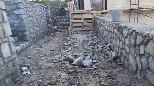 #Бутовая кладка# стена#забор#лестницы#калоны#Работа в Крыму# Мастер по бутовой кладке# смотреть онлайн