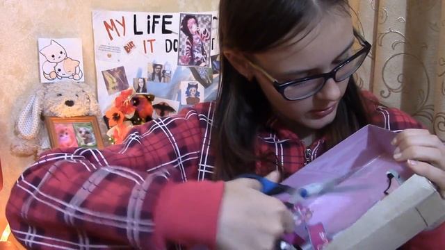 Обзор. (Сори за звук,смотреть можно и так)Пополнение в коллекции. Новая кукла! Короле смотреть онлайн