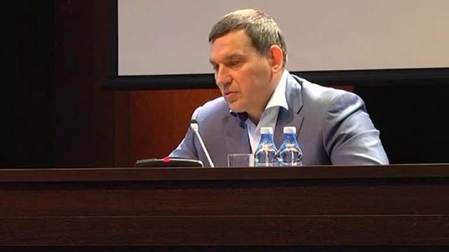 Работа по перемещению мусорных контейнеров в частном секторе смотреть онлайн