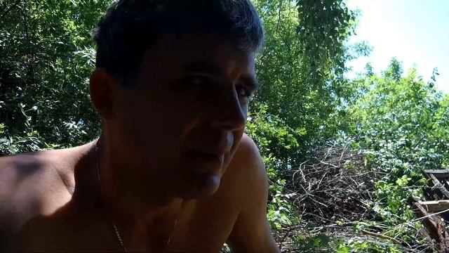Сарай что я в нем обнаружил / такого фундамента я еще не видел / ремонтировать нет - ломать да смотреть онлайн